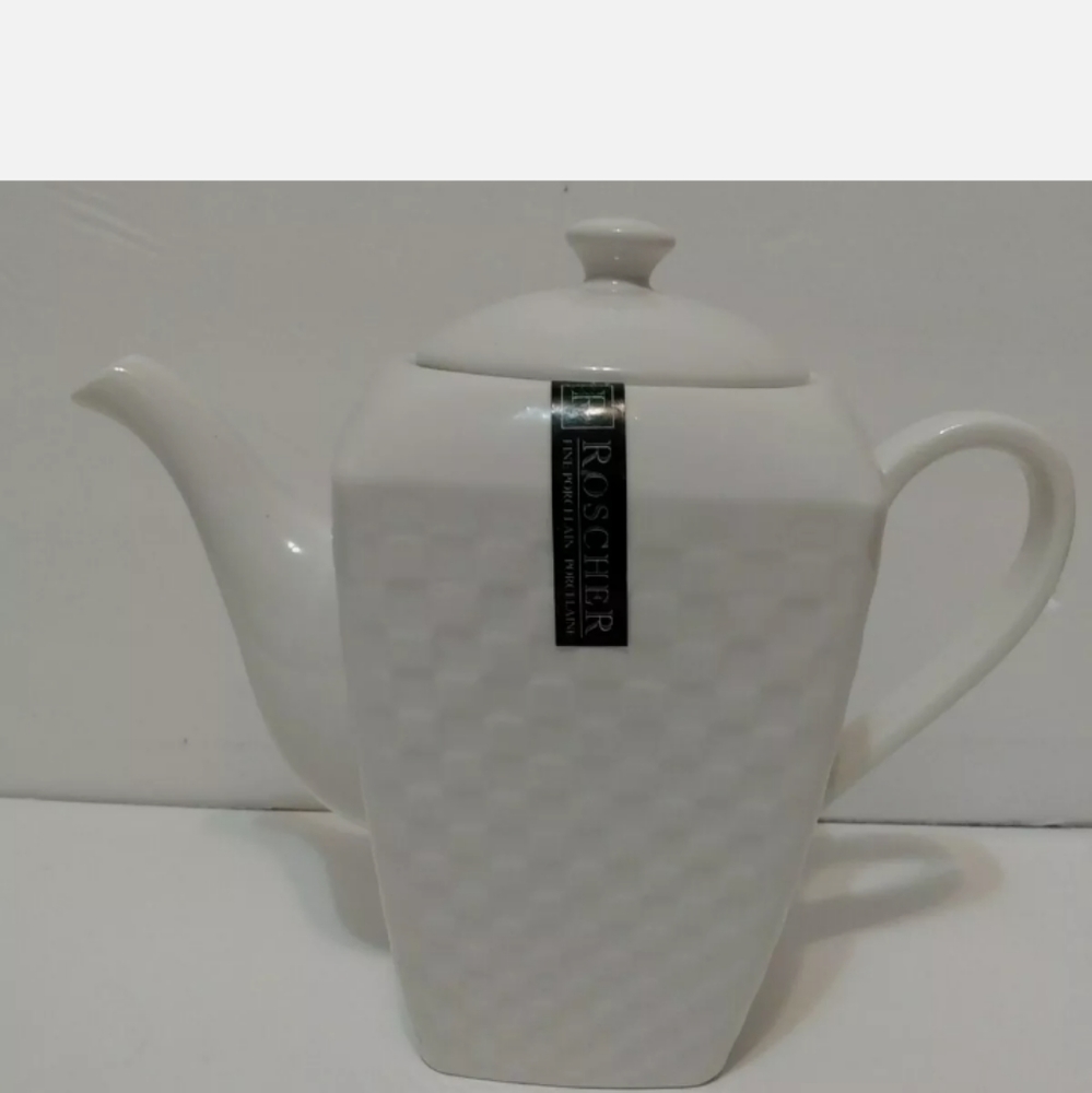 Roscher Square Teapot 32 Ounce White Basket Weave.